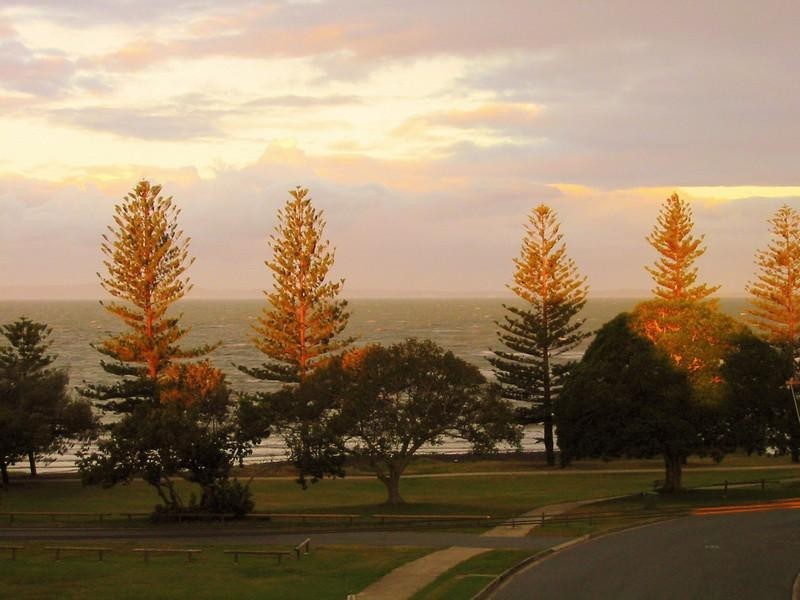 55 Landsborough Avenue, Scarborough QLD 4020