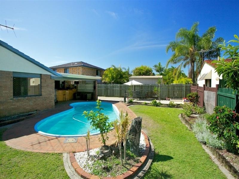 41 Southern Cross Drive, Scarborough QLD 4020
