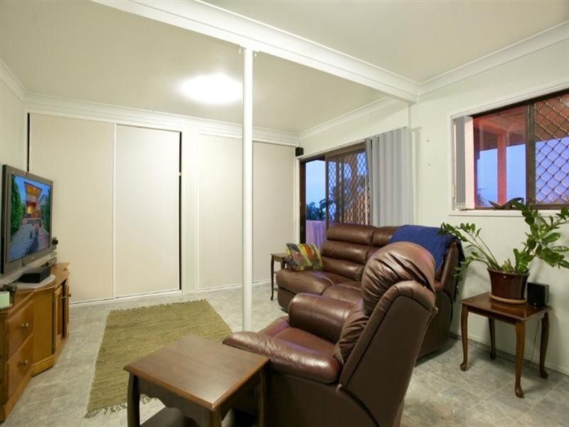 39 Regency Street, Brighton QLD 4017