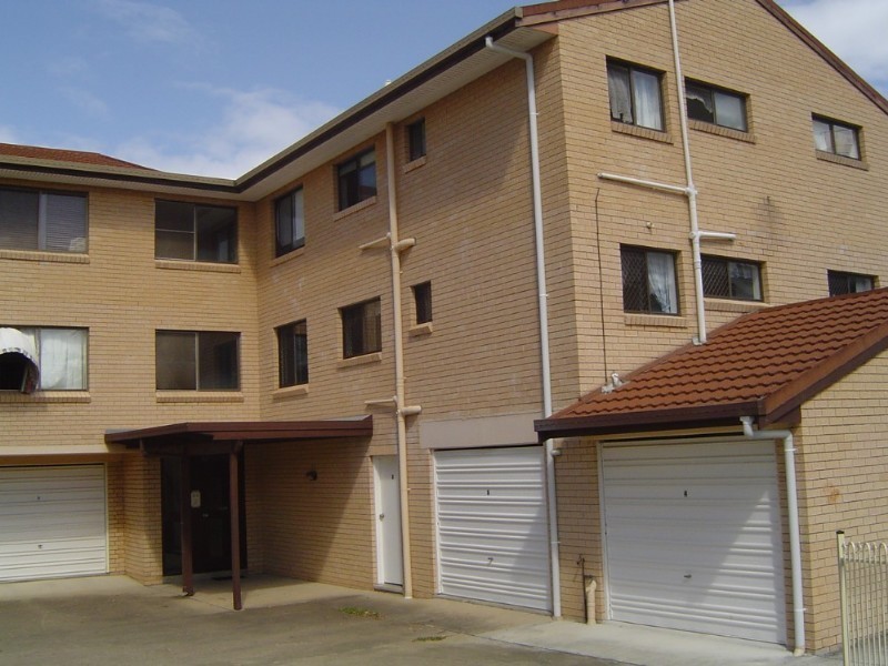 3/2 John Street, Redcliffe QLD 4020