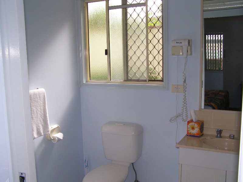 27 Macdonnell Road, Redcliffe QLD 4020