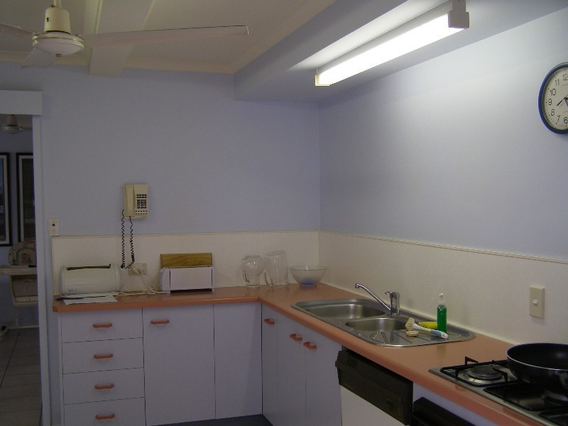 27 Macdonnell Road, Redcliffe QLD 4020