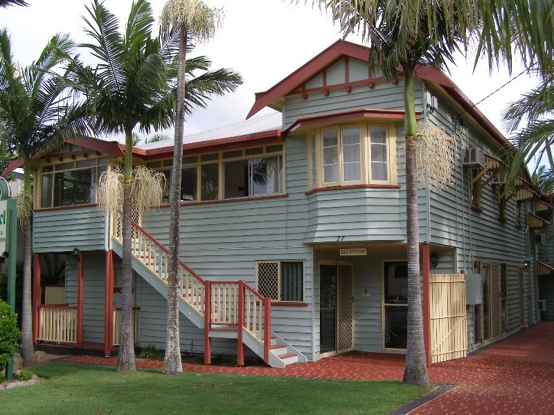 27 Macdonnell Road, Redcliffe QLD 4020