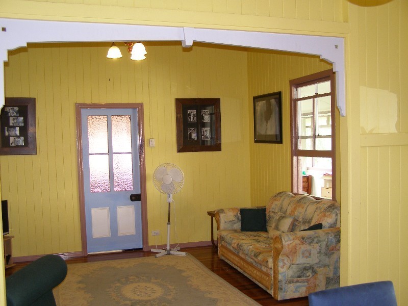 27 Macdonnell Road, Redcliffe QLD 4020