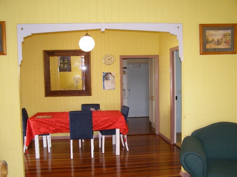 27 Macdonnell Road, Redcliffe QLD 4020