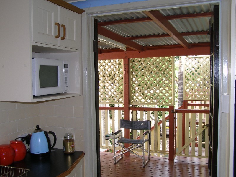 27 Macdonnell Road, Redcliffe QLD 4020