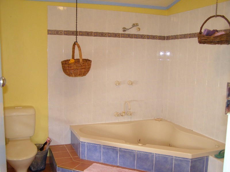 27 Macdonnell Road, Redcliffe QLD 4020