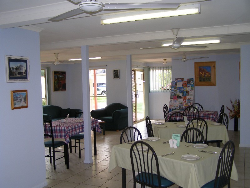 27 Macdonnell Road, Redcliffe QLD 4020