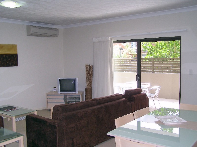 41 Anzac Avenue, Redcliffe QLD 4020