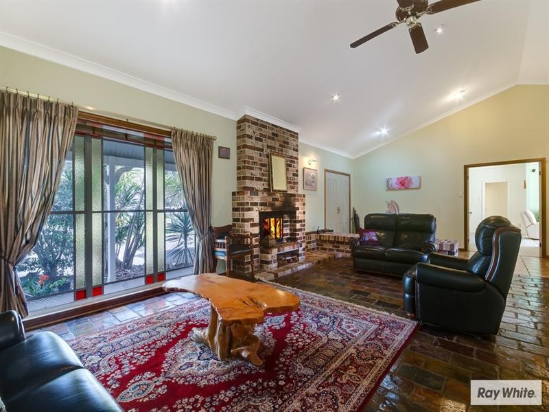 3a Manikato Place, Kembla Grange NSW 2526