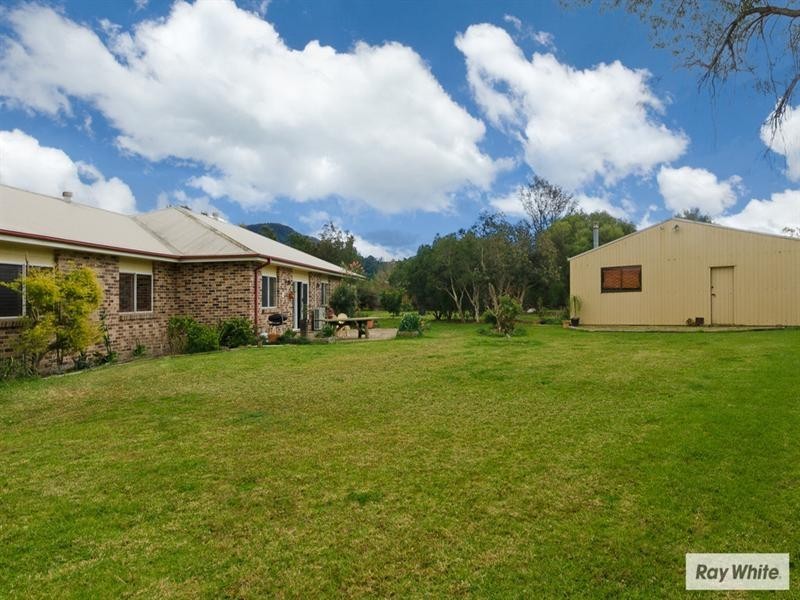 3a Manikato Place, Kembla Grange NSW 2526