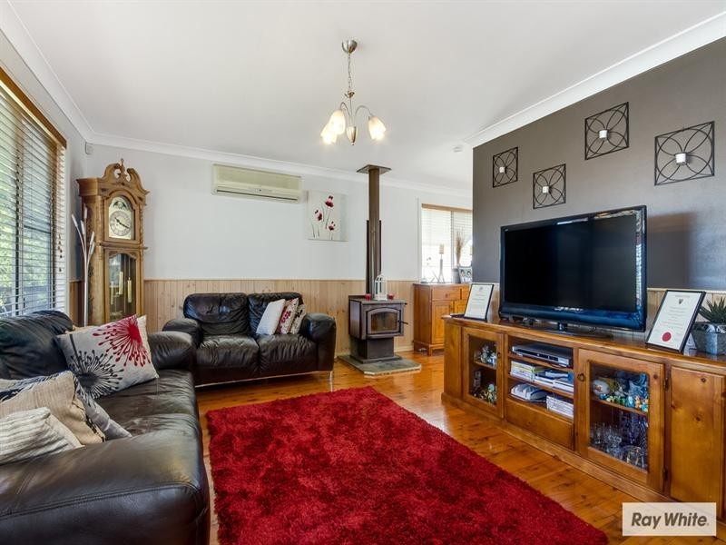 20 Blakemore Avenue, Kanahooka NSW 2530