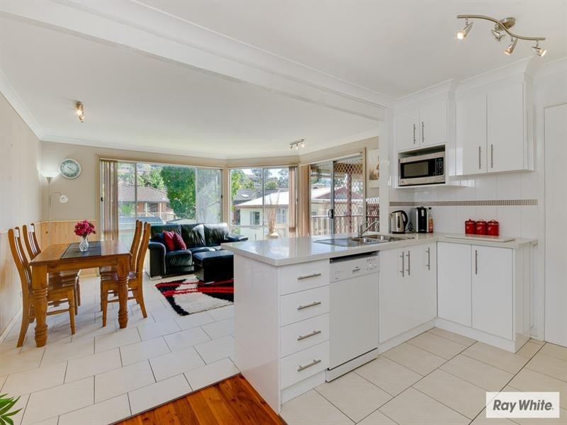 20 Blakemore Avenue, Kanahooka NSW 2530