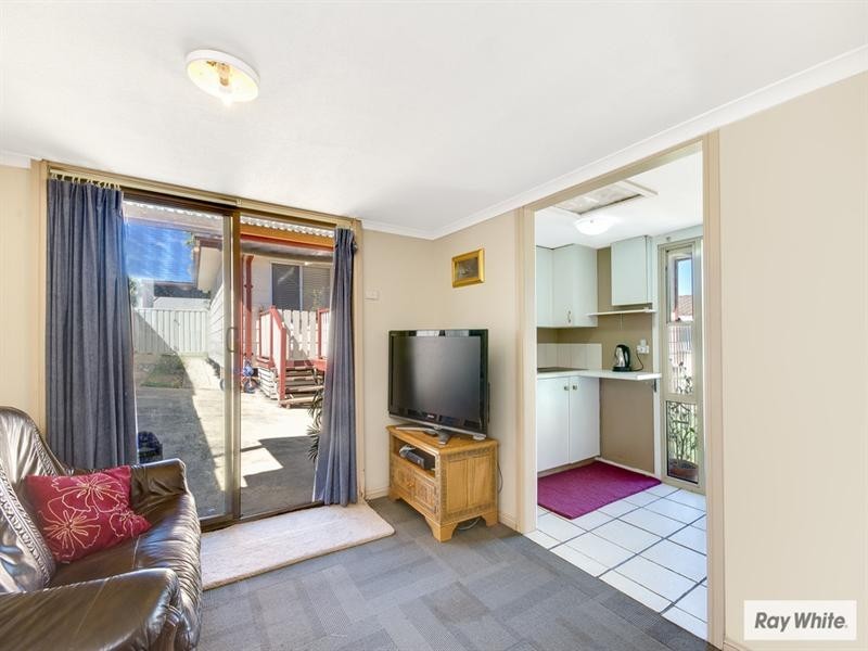 20 Blakemore Avenue, Kanahooka NSW 2530