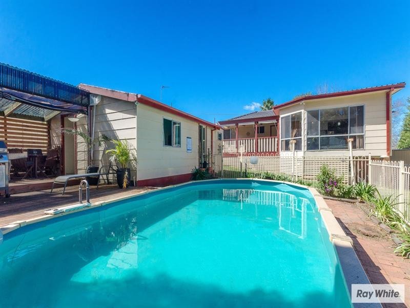 20 Blakemore Avenue, Kanahooka NSW 2530