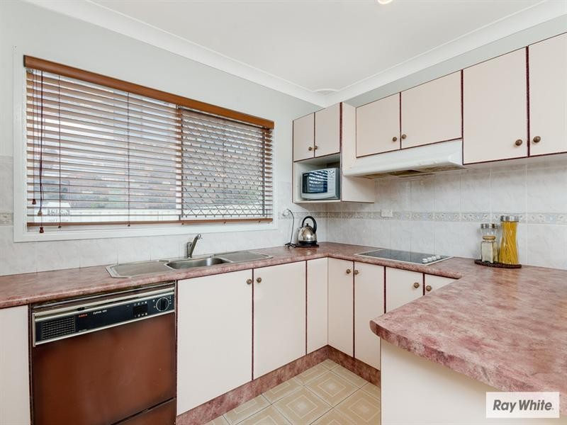 4 Dimond Avenue, Kanahooka NSW 2530