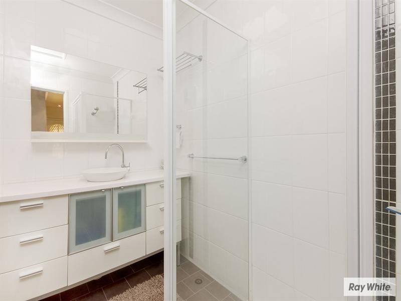 4 Dimond Avenue, Kanahooka NSW 2530