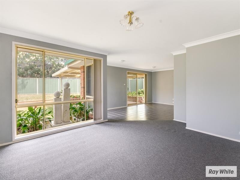 65 Huxley Drive, Horsley NSW 2530