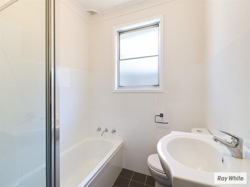 82 Tait Avenue, Kanahooka NSW 2530