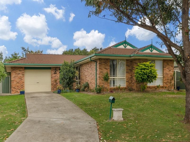 65 Huxley Drive, Horsley NSW 2530