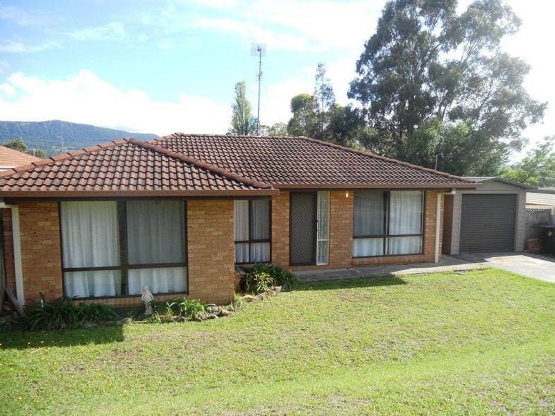 10 Throsby Avenue, Horsley NSW 2530