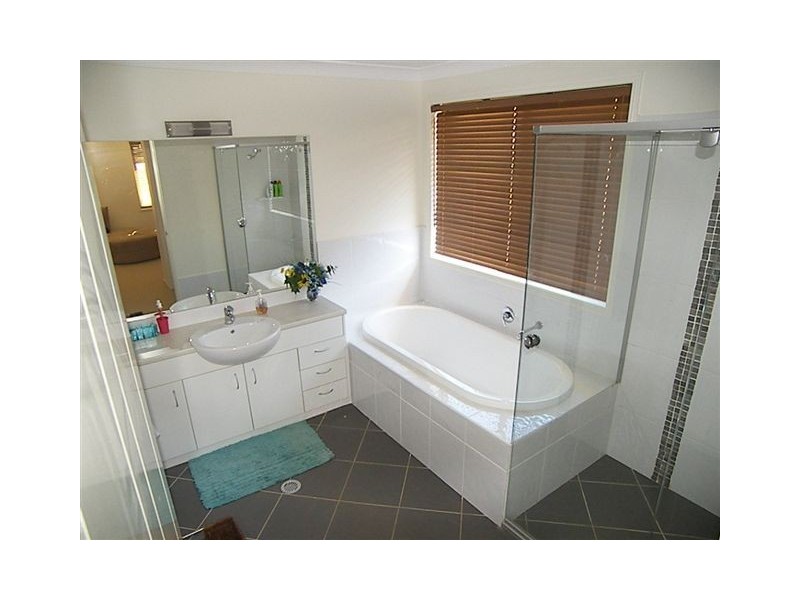 41 MURRA MURRA Road, Kanahooka NSW 2530