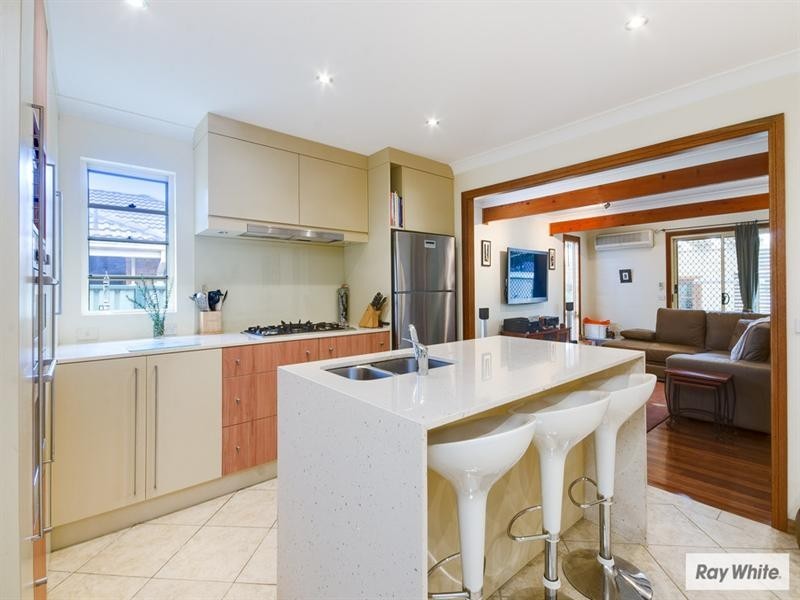 9 Greenbrook Place, Horsley NSW 2530