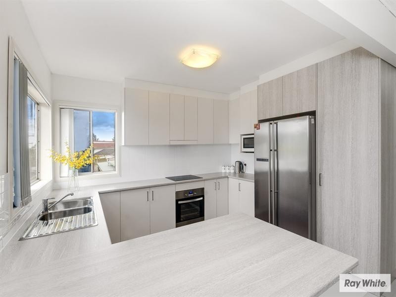 126 Lakelands Drive, Dapto NSW 2530