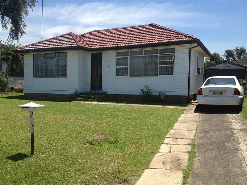 8 Lakelands Drive, Dapto NSW 2530