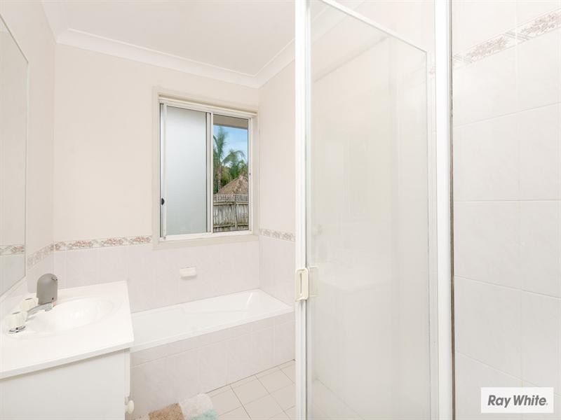 13 Silverwood Place, Horsley NSW 2530