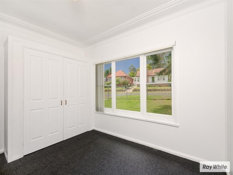 50 Prince Edward Drive, Dapto NSW 2530