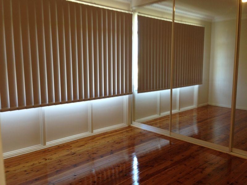 8 Lakelands Drive, Dapto NSW 2530