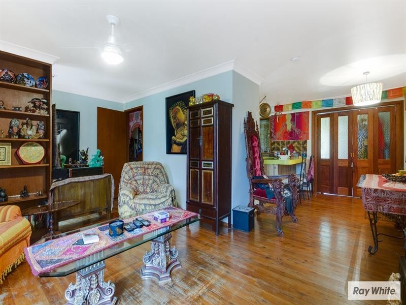 28 Crest Road, Albion Park NSW 2527