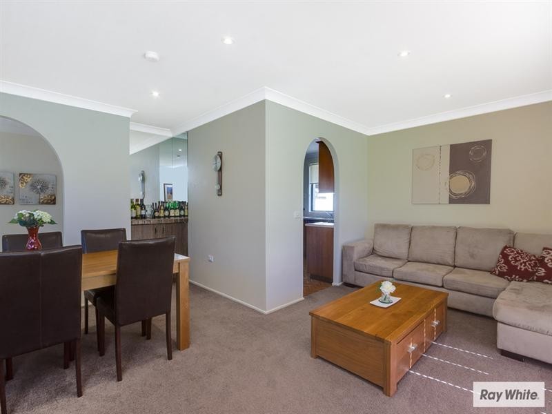 8 Manuka Avenue, Dapto NSW 2530