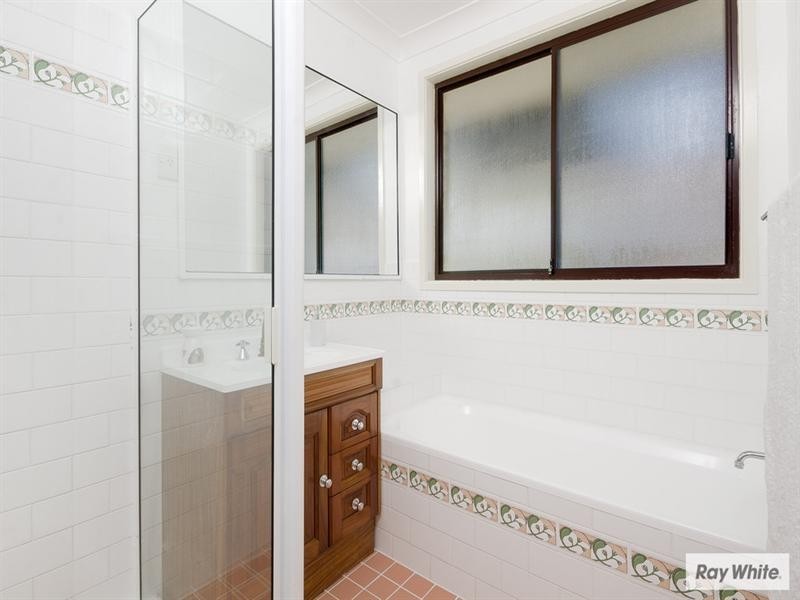 8 Manuka Avenue, Dapto NSW 2530