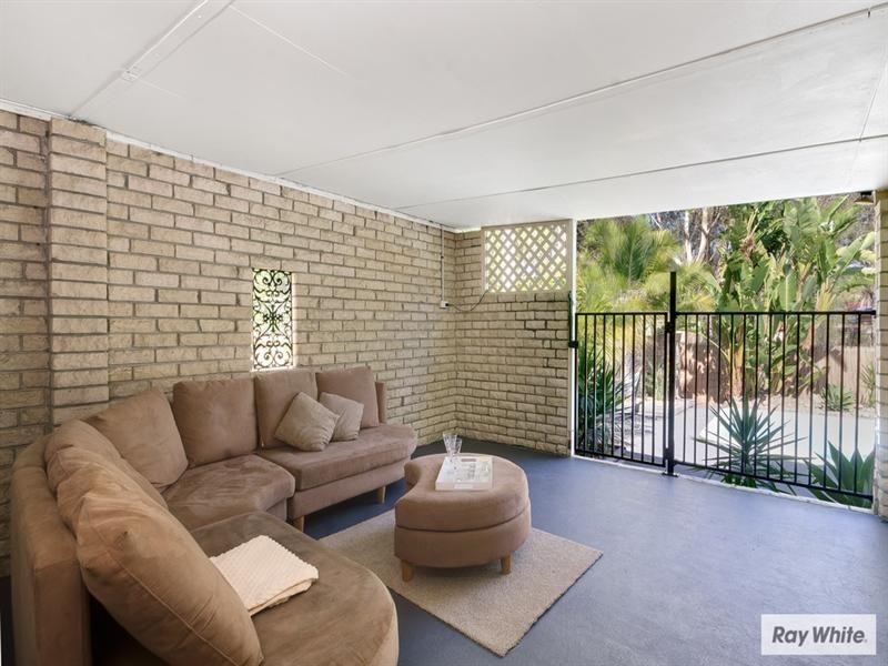 8 Manuka Avenue, Dapto NSW 2530