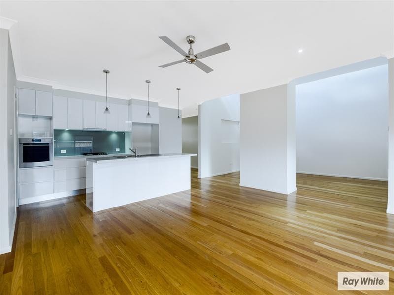15 Flemmings Crescent, Horsley NSW 2530