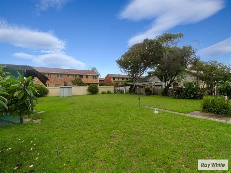30 Peterborough Avenue, Lake Illawarra NSW 2528