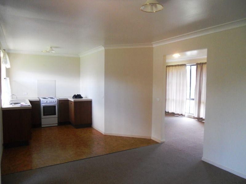 10 Throsby Avenue, Horsley NSW 2530