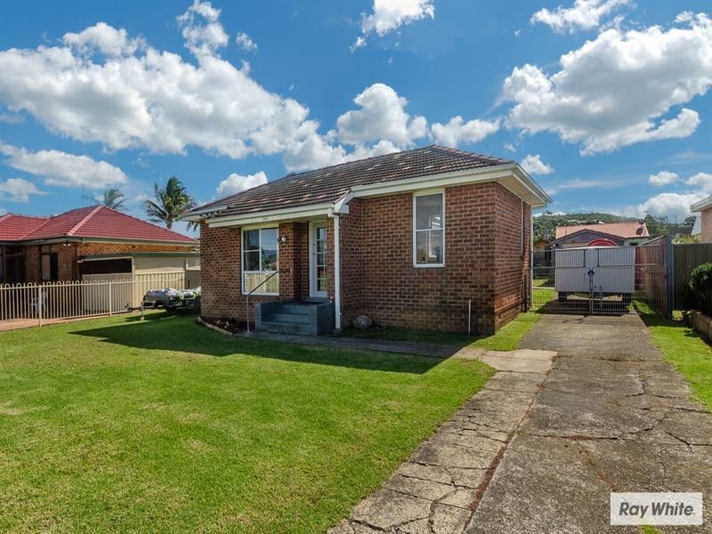 18 Burke Way, Berkeley NSW 2506