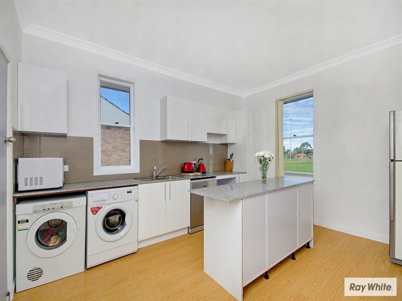 18 Burke Way, Berkeley NSW 2506
