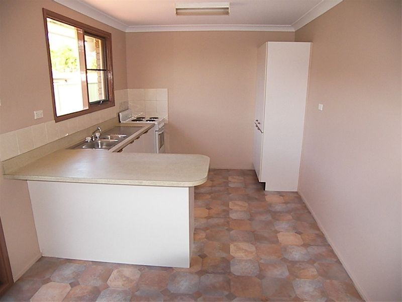 59 Huxley Drive, Horsley NSW 2530