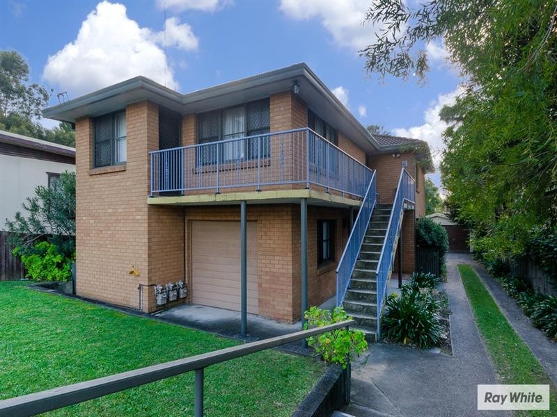 4 Prince Edward Drive, Dapto NSW 2530
