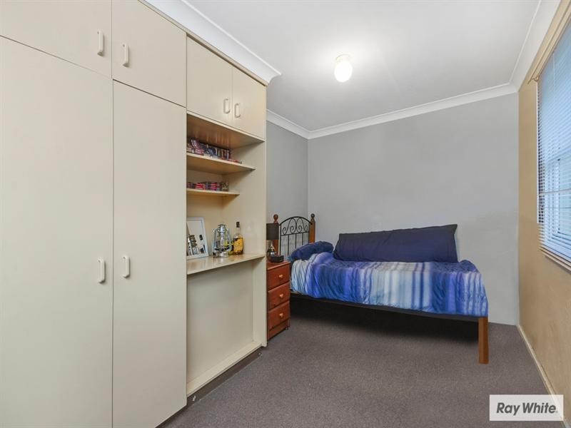4 Prince Edward Drive, Dapto NSW 2530