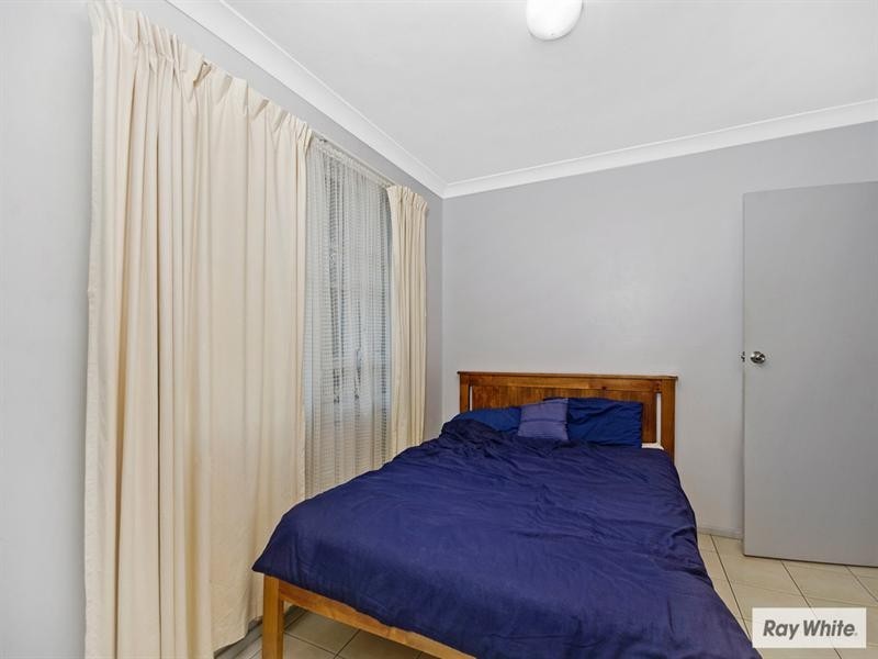 4 Prince Edward Drive, Dapto NSW 2530