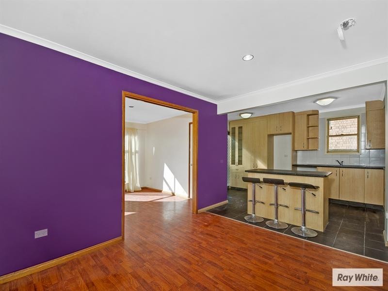 4 Arnold Crescent, Lake Heights NSW 2502