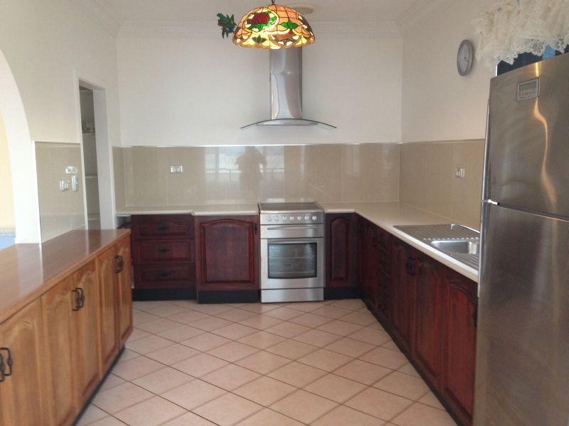 40 Hassan Street, Lake Heights NSW 2502