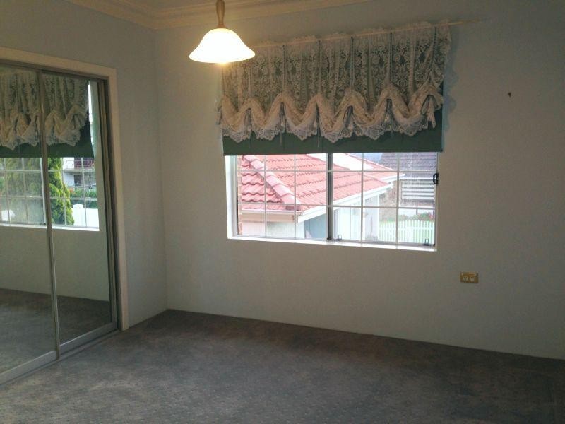 40 Hassan Street, Lake Heights NSW 2502