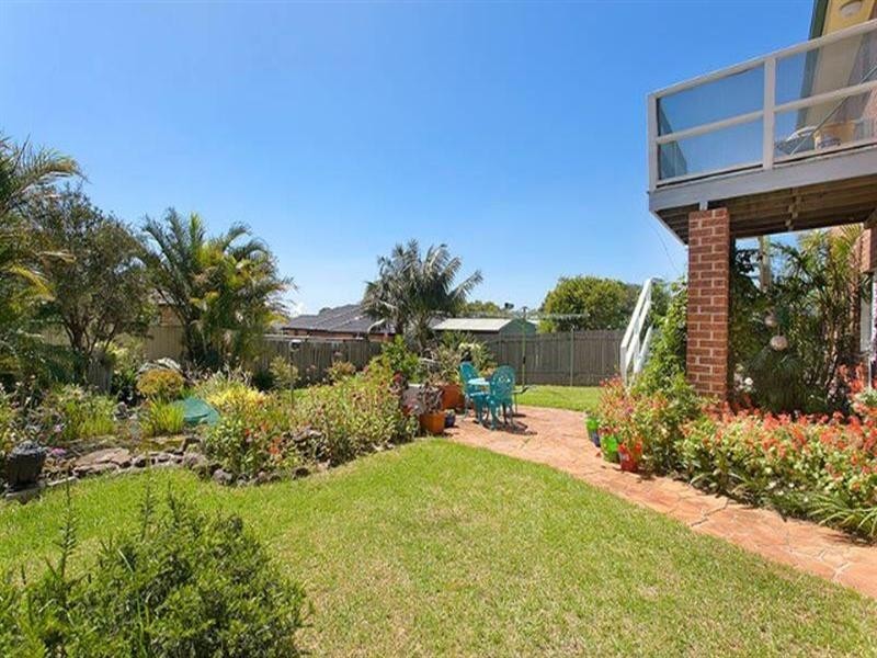 40 Hassan Street, Lake Heights NSW 2502