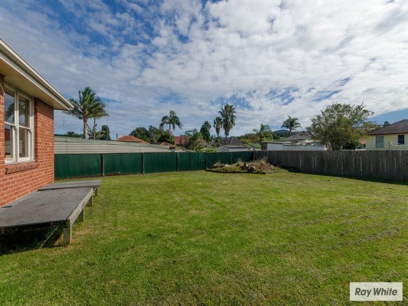 18 Burke Way, Berkeley NSW 2506
